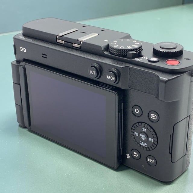 LUMIX S9(DC-S9) ボディ