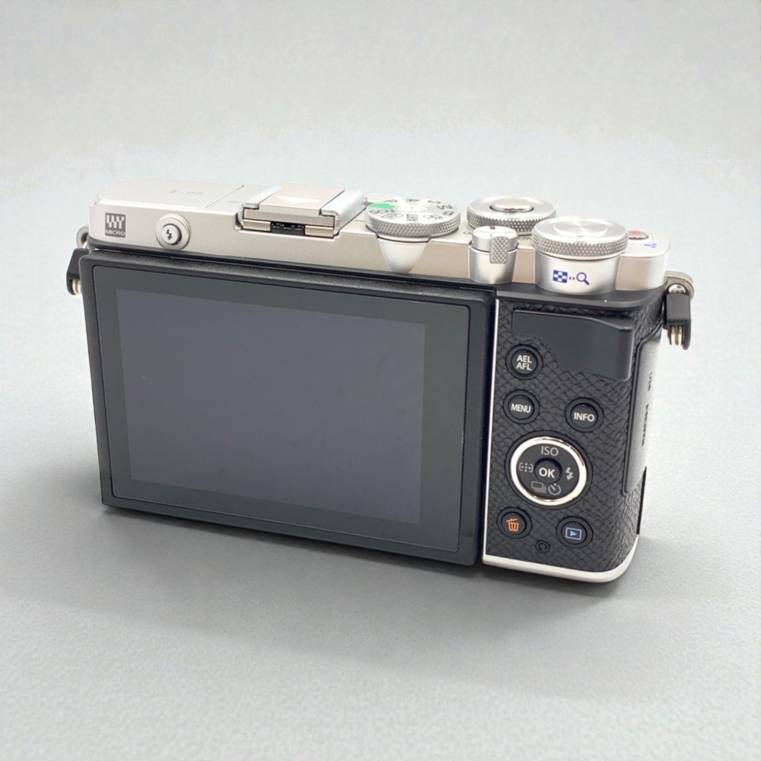PEN E-P7 ボディ シルバー OLYMPUS ミラーレス一眼カメラ オリンパス OLYMPUS PEN E-P7 ボディ シルバー OLYMPUS PEN ミラーレス