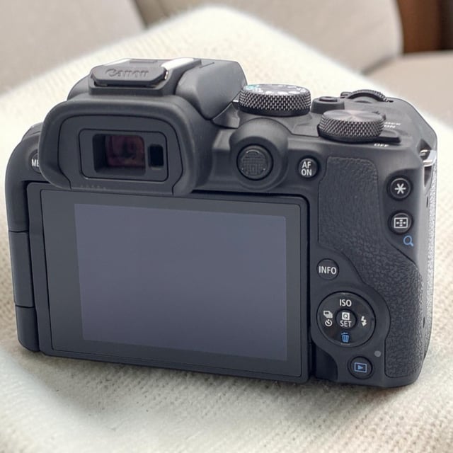 EOS R10 ボディ
