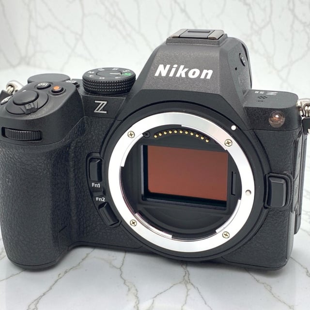 Z5II ボディ