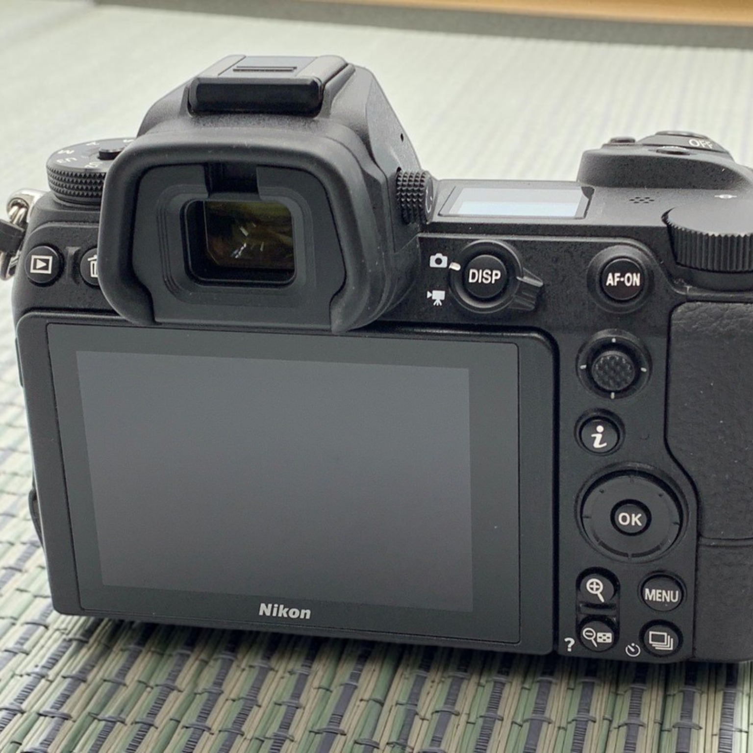 ニコン Z6 ボディの中古 (良品)・¥83,940 by くれの | みんなのカメラ