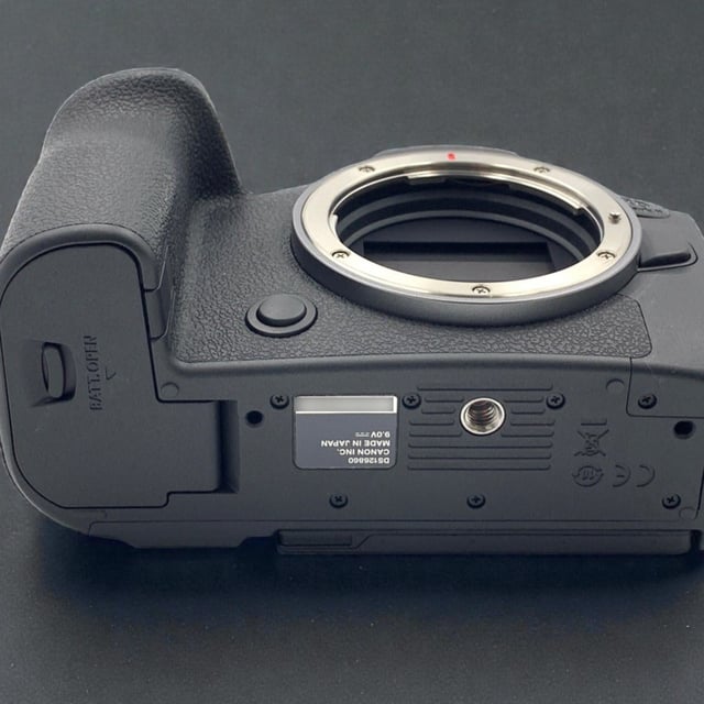 EOS R6 Mark II ボディ