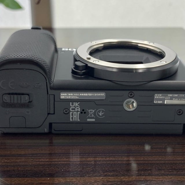 VLOGCAM ZV-E10 ボディ "ブラック"