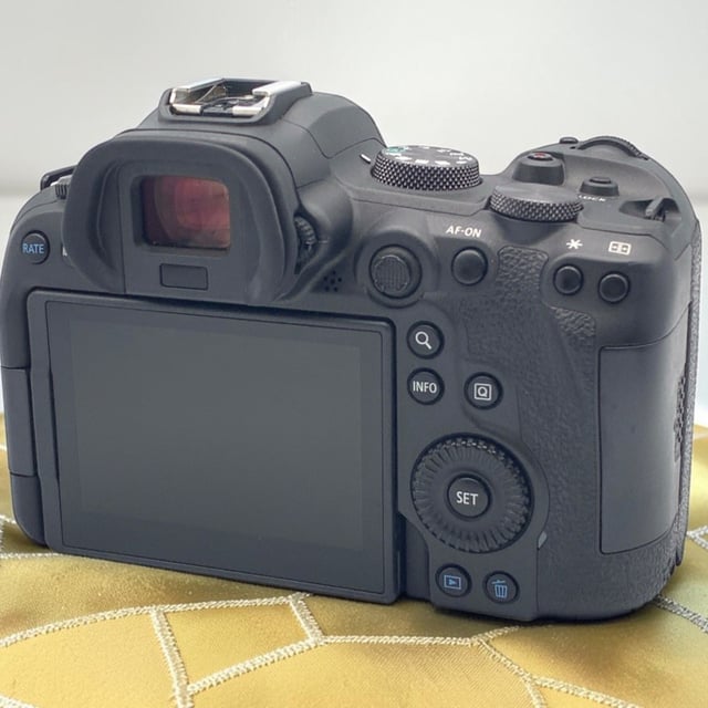 EOS R6 ボディ