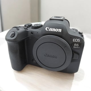 EOS R6 Mark II ボディ