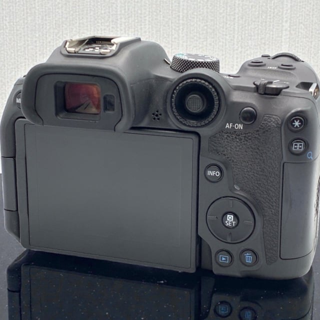 EOS R7 ボディ