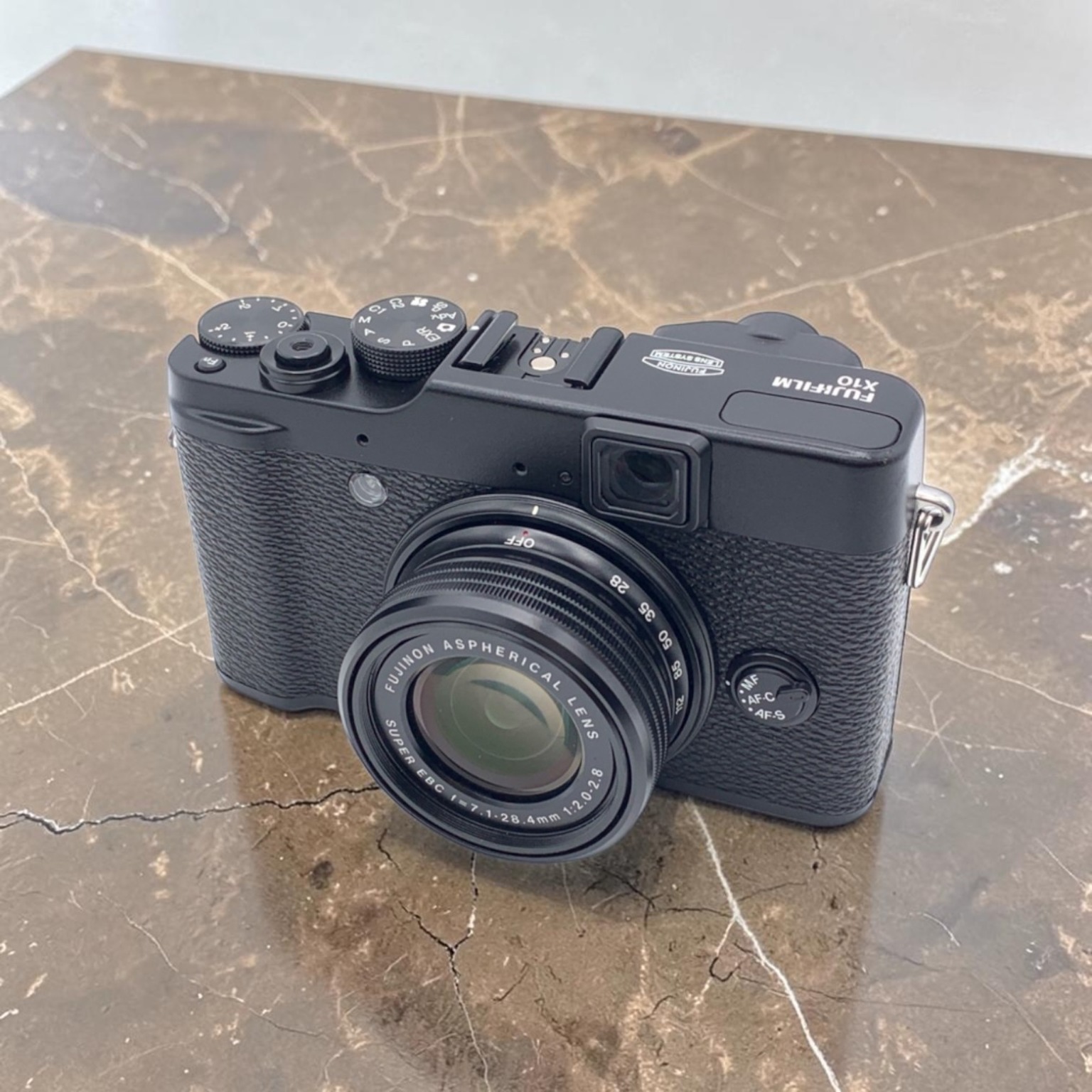 富士フイルム X10の新品/中古の在庫一覧 | みんなのカメラ