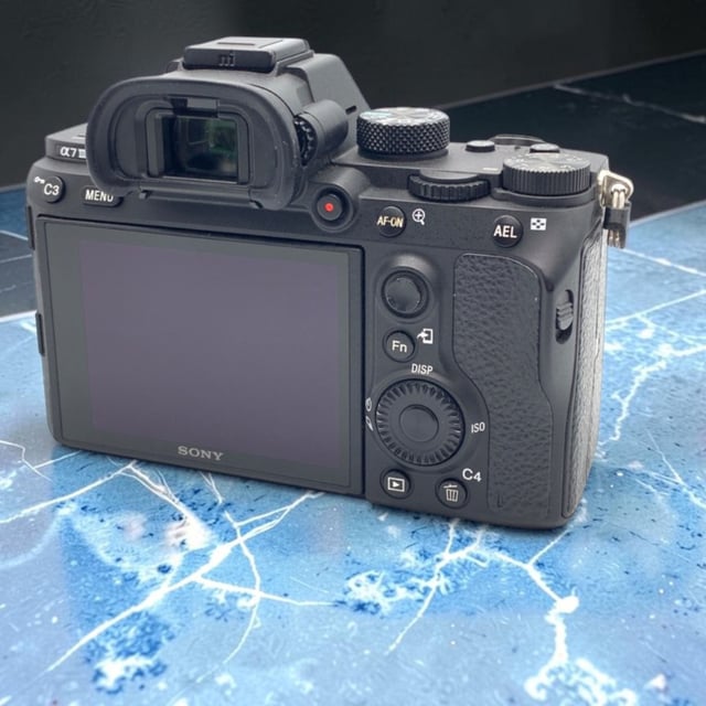 α7 III ILCE-7M3 ボディ