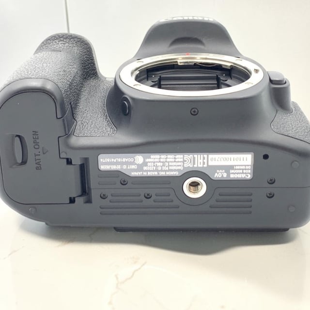 EOS 80D ボディ
