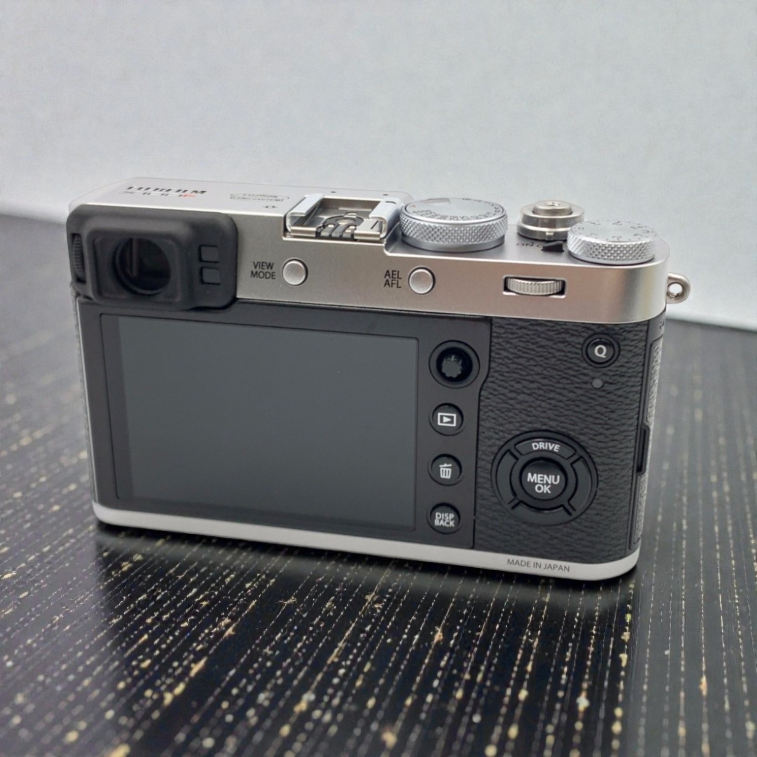 富士フイルム X100F 