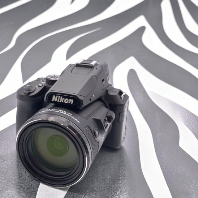 COOLPIX P950