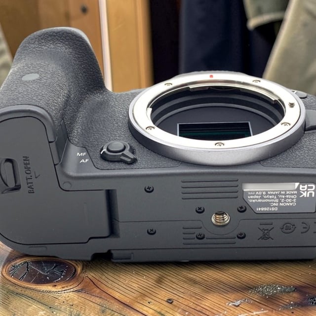 EOS R7 ボディ