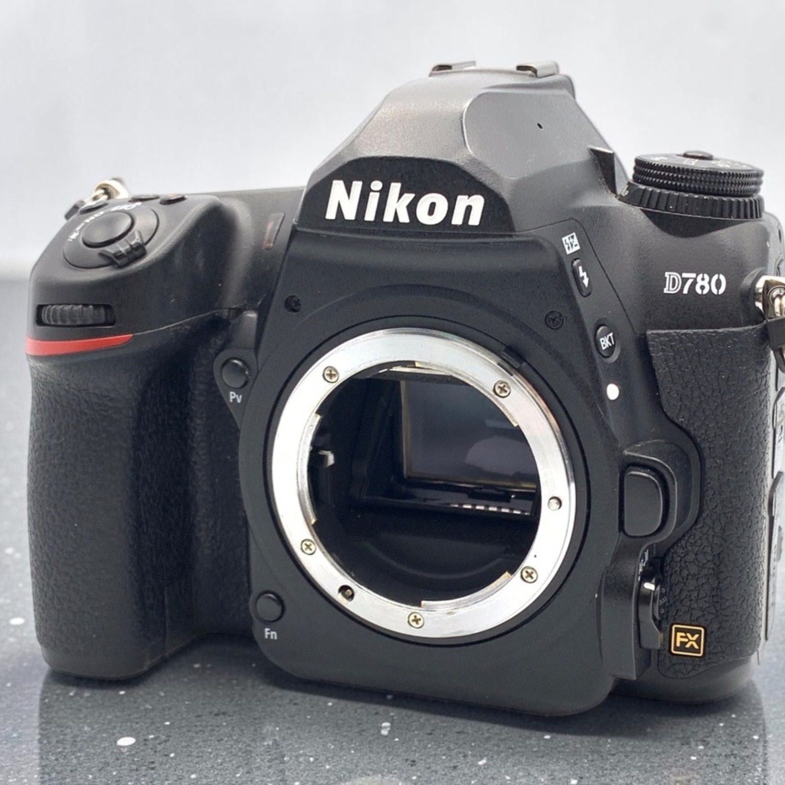 ニコン D780 ボディの新品/中古の在庫一覧 | みんなのカメラ