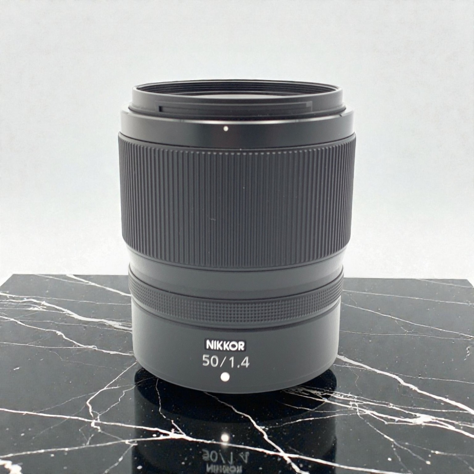 ニコン NIKKOR Z 50mm f/1.4の中古 (美品)・¥54,680 | みんなのカメラ