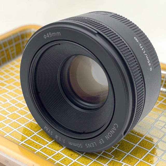 EF 50mm F1.8 STM