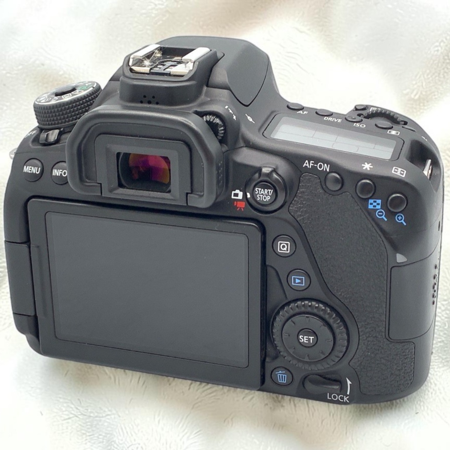 Canon EOS 80D ボディの中古 (美品)・¥52,920 by もくも | みんなのカメラ