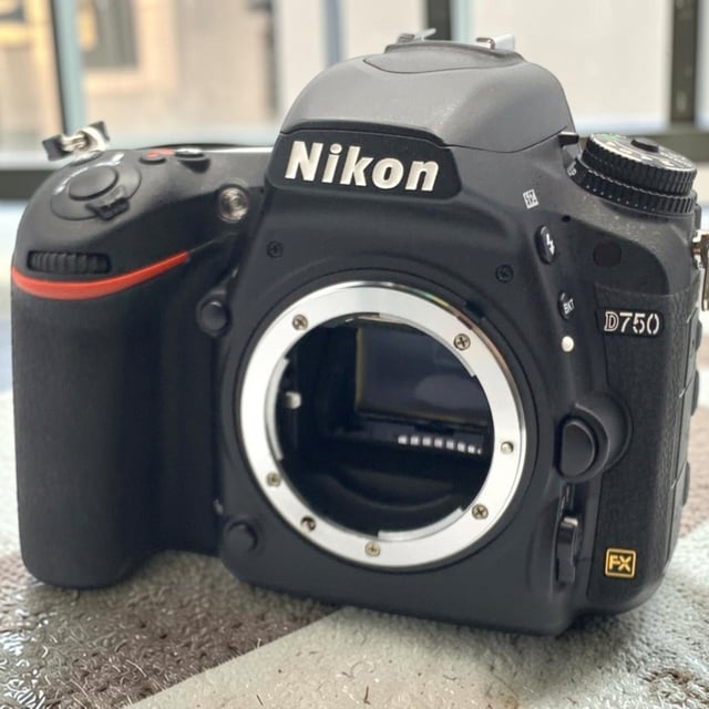 D750 ボディ