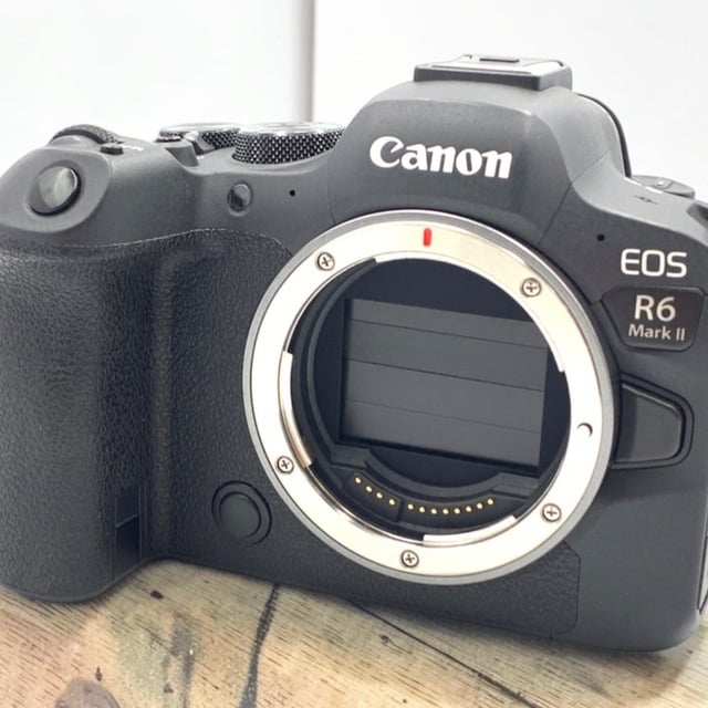 EOS R6 Mark II ボディ