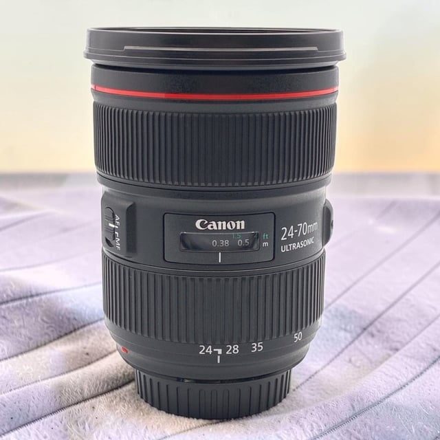 EF 24-70mm F2.8L II USM