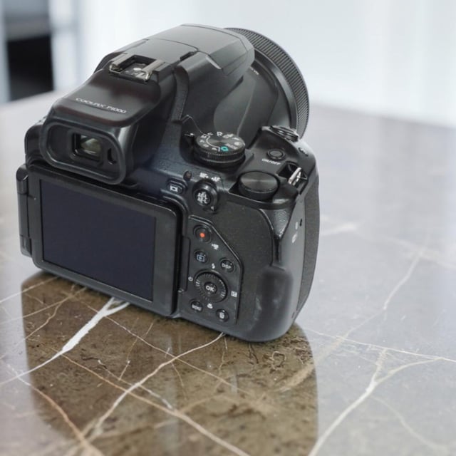 COOLPIX P1000