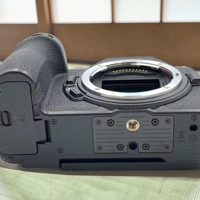 Z5II ボディ