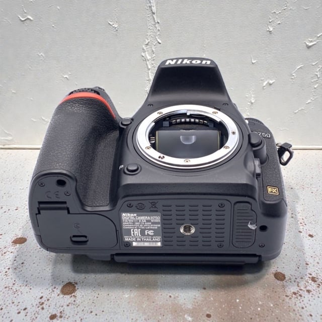 D750 ボディ
