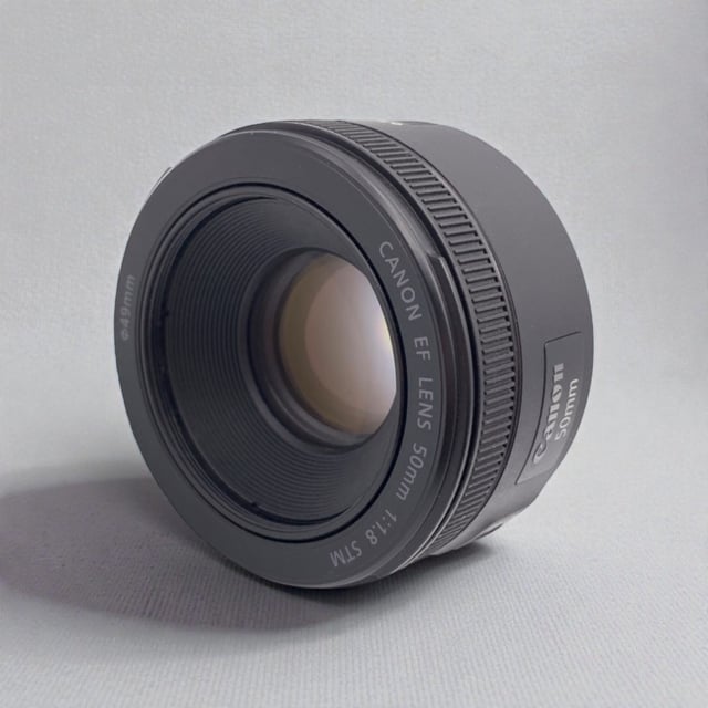 EF 50mm F1.8 STM