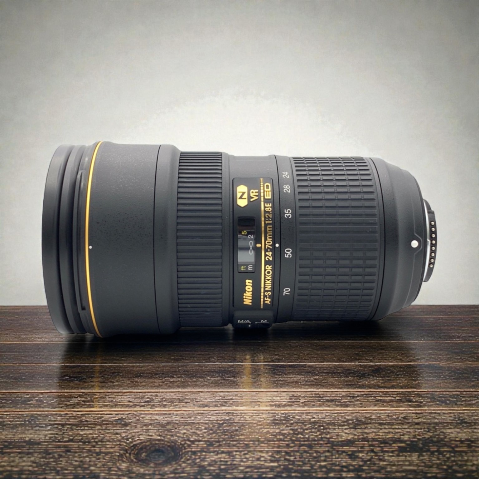 【中古】「非常に良い」Nikon(ニコン) AF-S FX NIKKOR 24-70mm f/2.8E ED VR(手ブレ補正) ズームレンズ オートフォーカス Nikon DSLRカメラ用 ニコン AF-S NIKKOR 24-70mm f/2.8E ED VRの新品/中古の在庫一覧