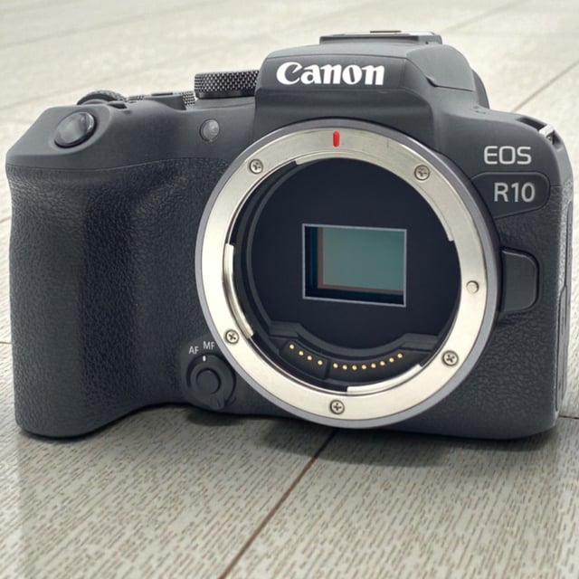 EOS R10 ボディ
