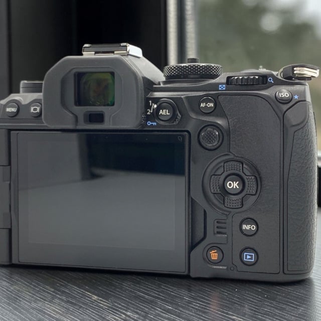 OM-1 ボディ