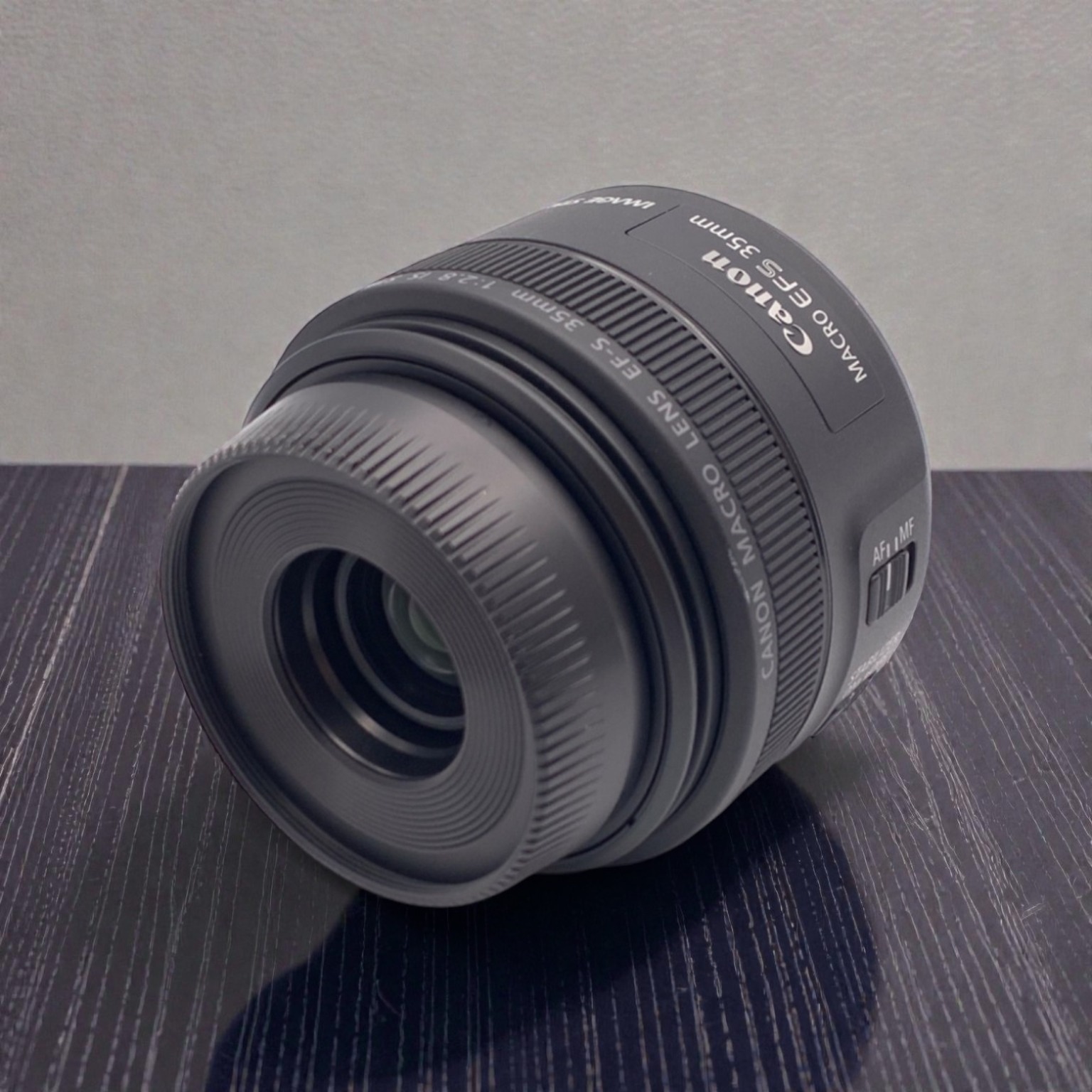 Canon EF-S35mm F2.8 マクロ IS STMの中古 (美品)・¥35,630 売り切れ