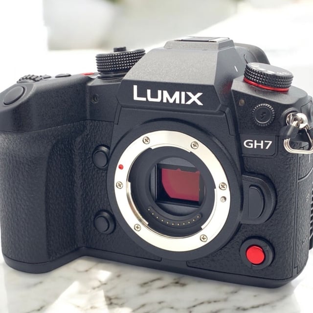 LUMIX GH7(DC-GH7) ボディ