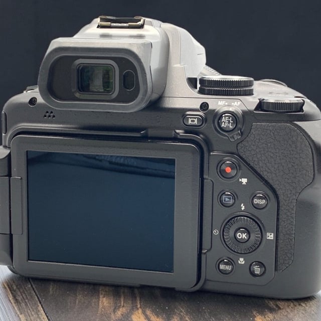 COOLPIX P1100