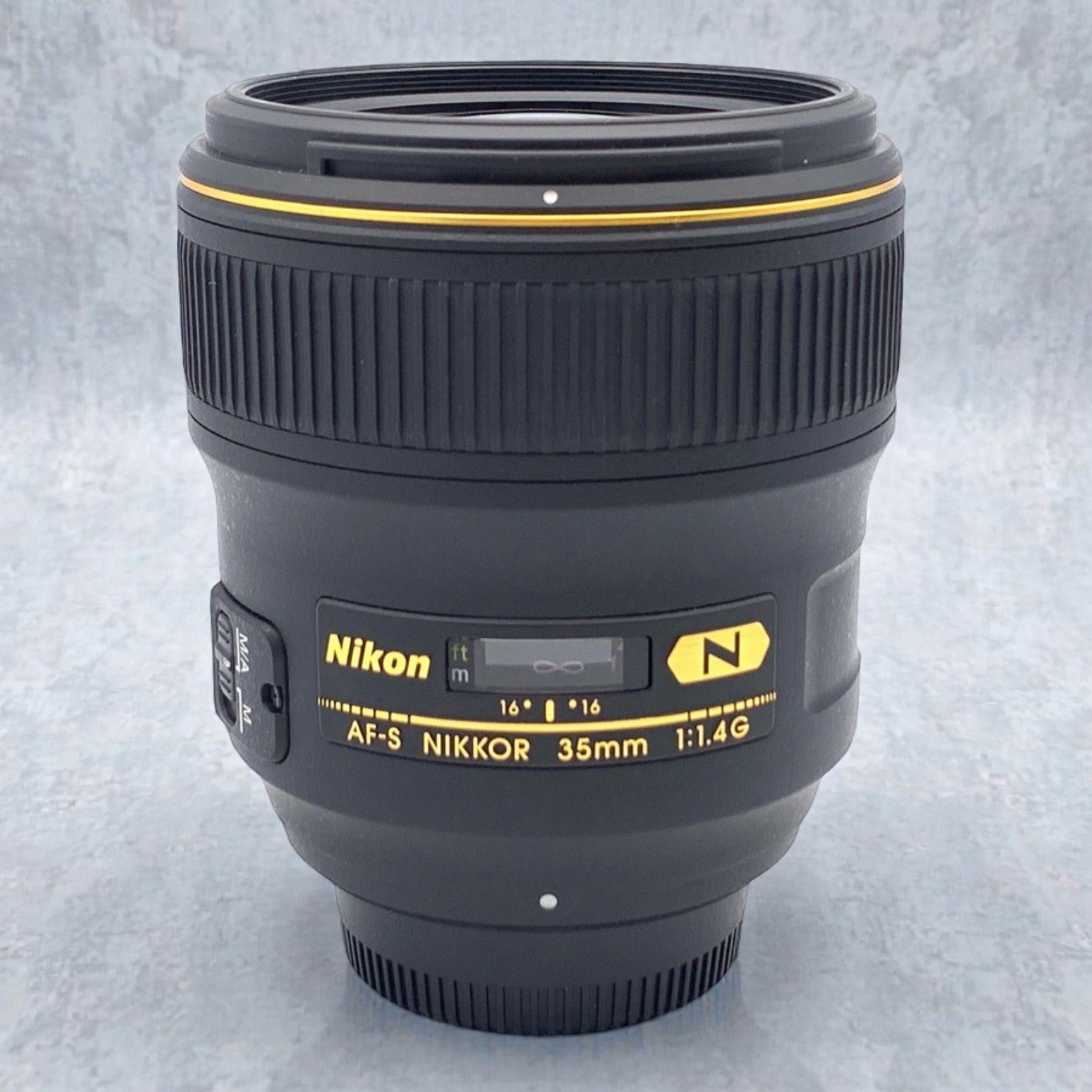ニコン AF-S NIKKOR 35mm f/1.4Gの新品/中古の在庫一覧 | みんなのカメラ