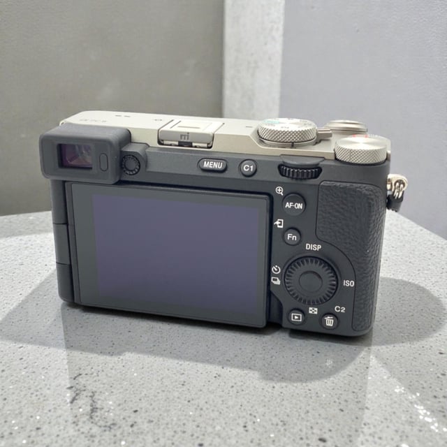 α7C II ILCE-7CM2 ボディ "シルバー"