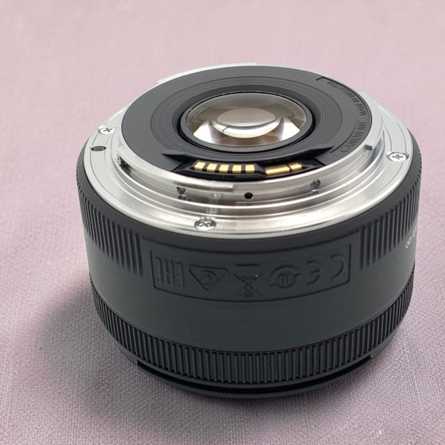 EF 50mm F1.8 STM