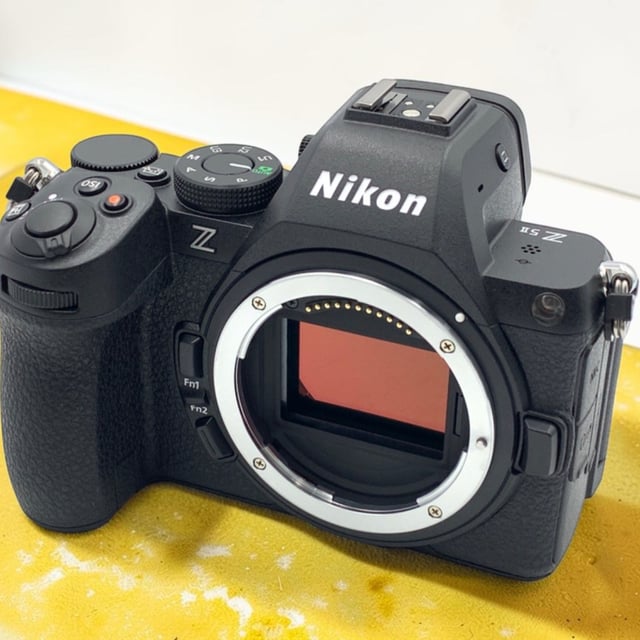 Z5II ボディ