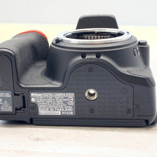 D5600 ボディ