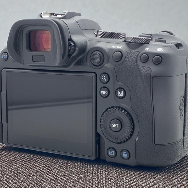 EOS R6 ボディ