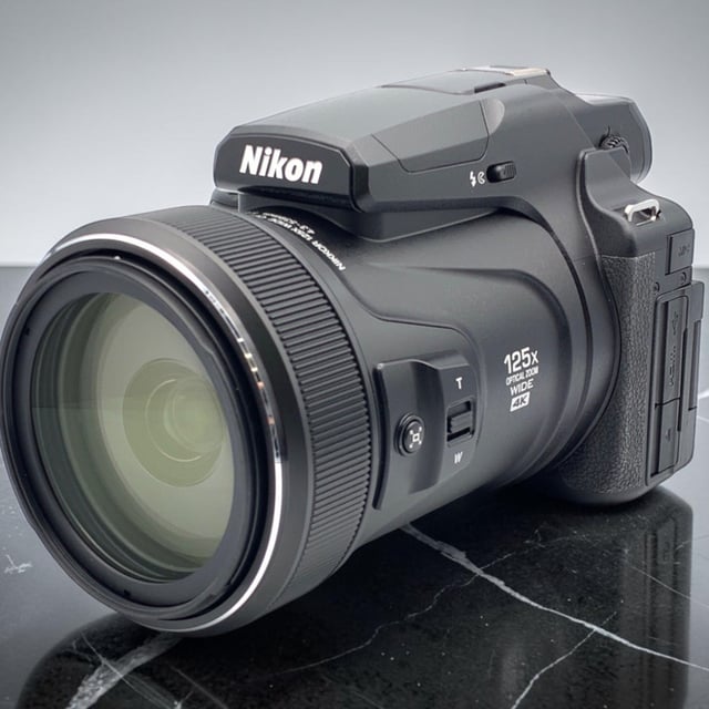 COOLPIX P1100