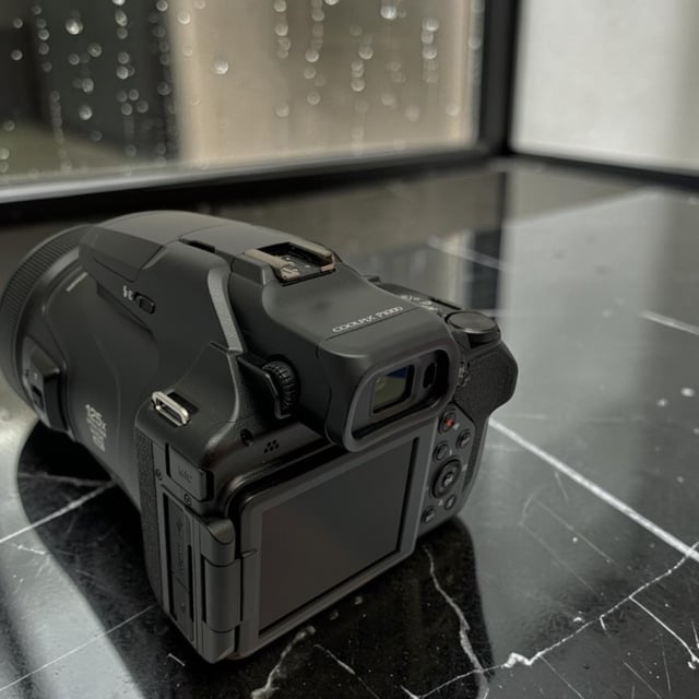 COOLPIX P1000