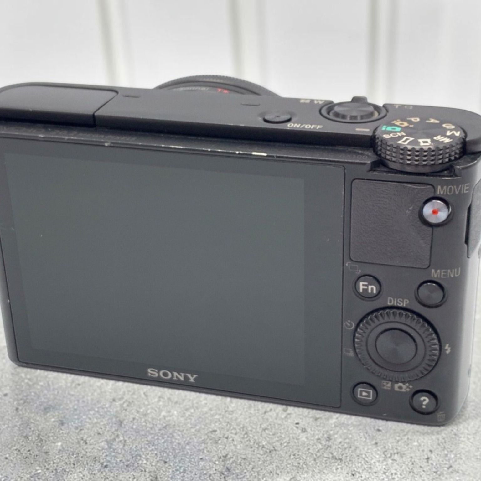 SONY サイバーショット RX100(DSC-RX100)の新品/中古の在庫一覧