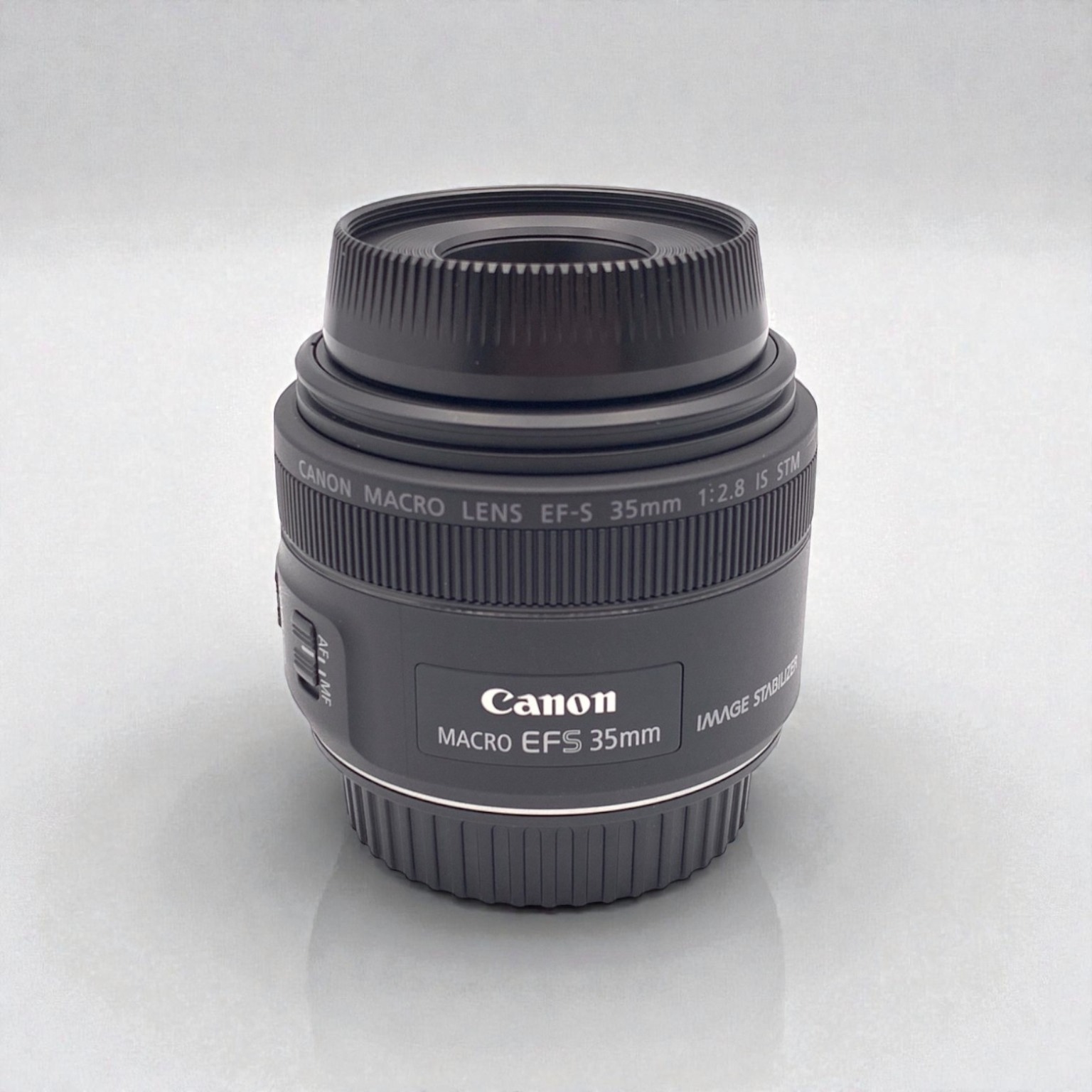 EF-S35mm F2.8 マクロ IS STMの中古レンズを買うならみんなのカメラ