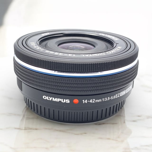 M.ZUIKO DIGITAL ED 14-42mm F3.5-5.6 EZ