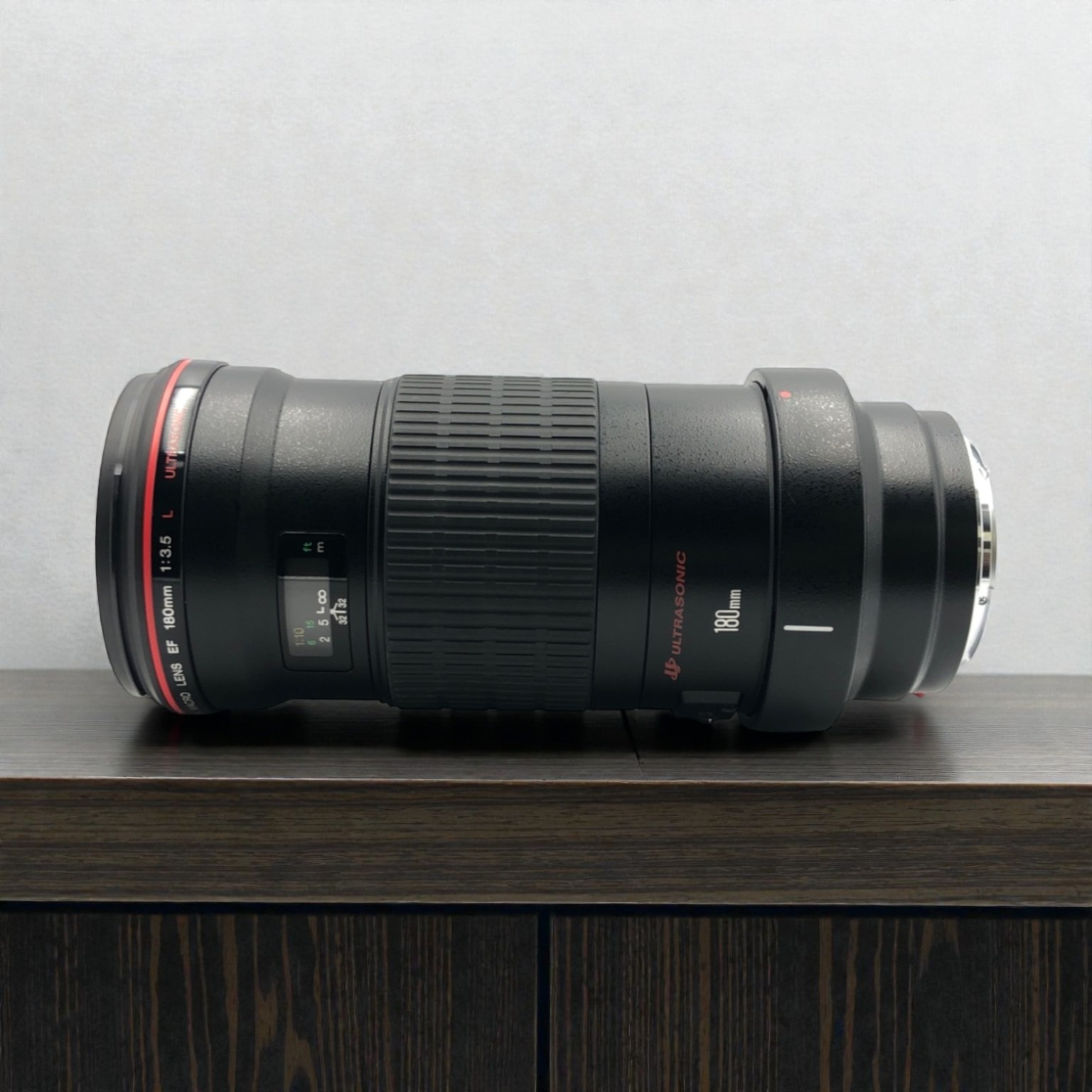 EF 180mm F3.5L マクロ USMの中古レンズを買うならみんなのカメラ