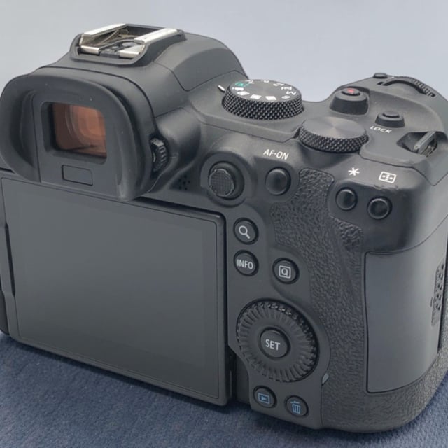EOS R6 ボディ