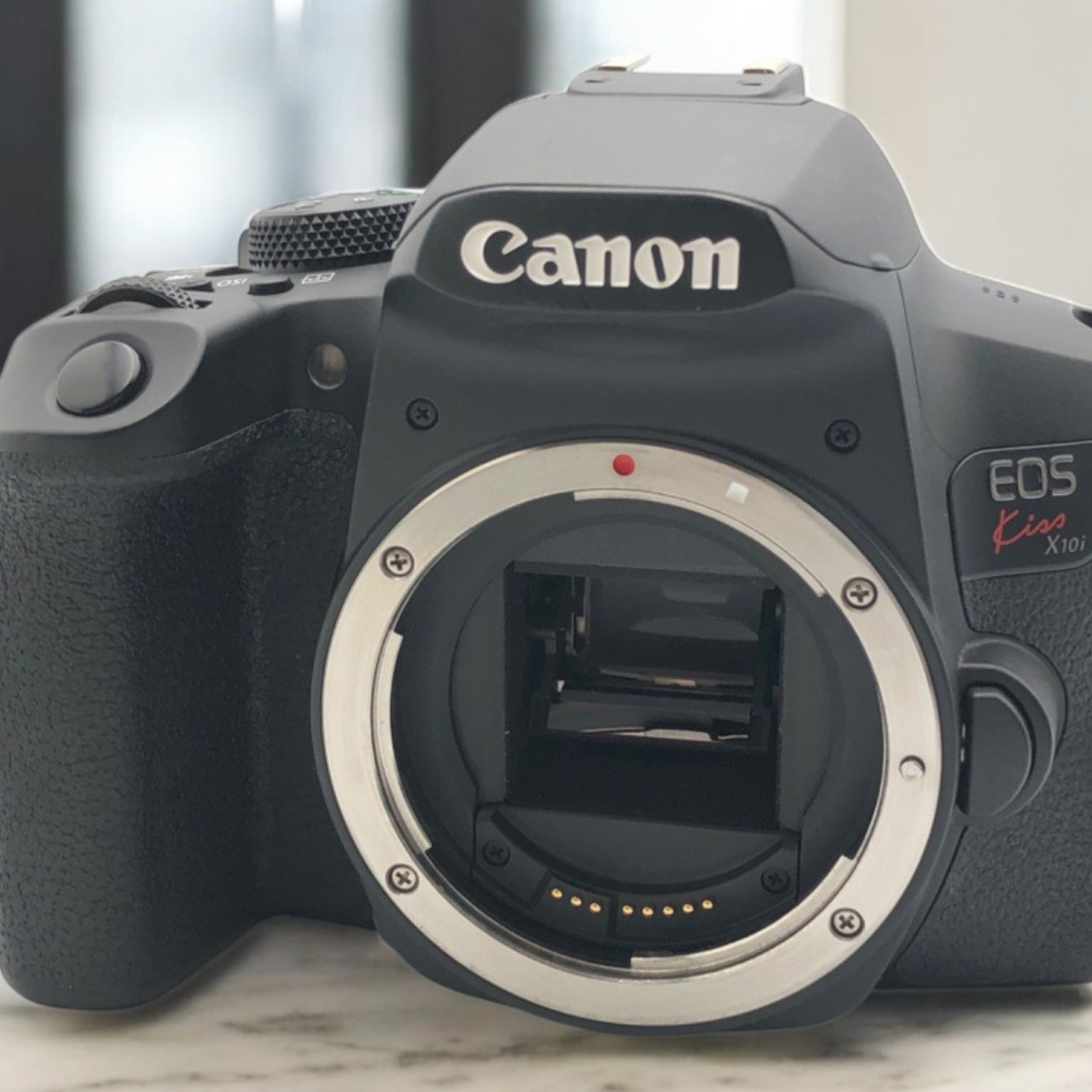 EOS Kiss X10i ボディの中古カメラを買うならみんなのカメラ NSZWLECek6eK