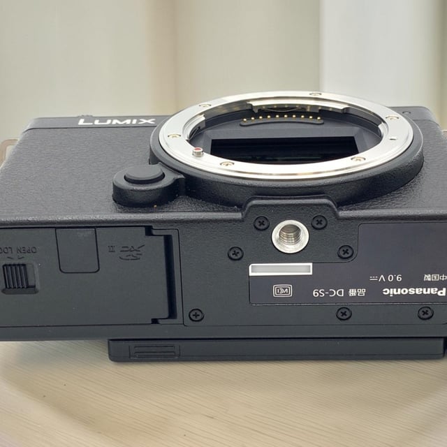 LUMIX S9(DC-S9) ボディ