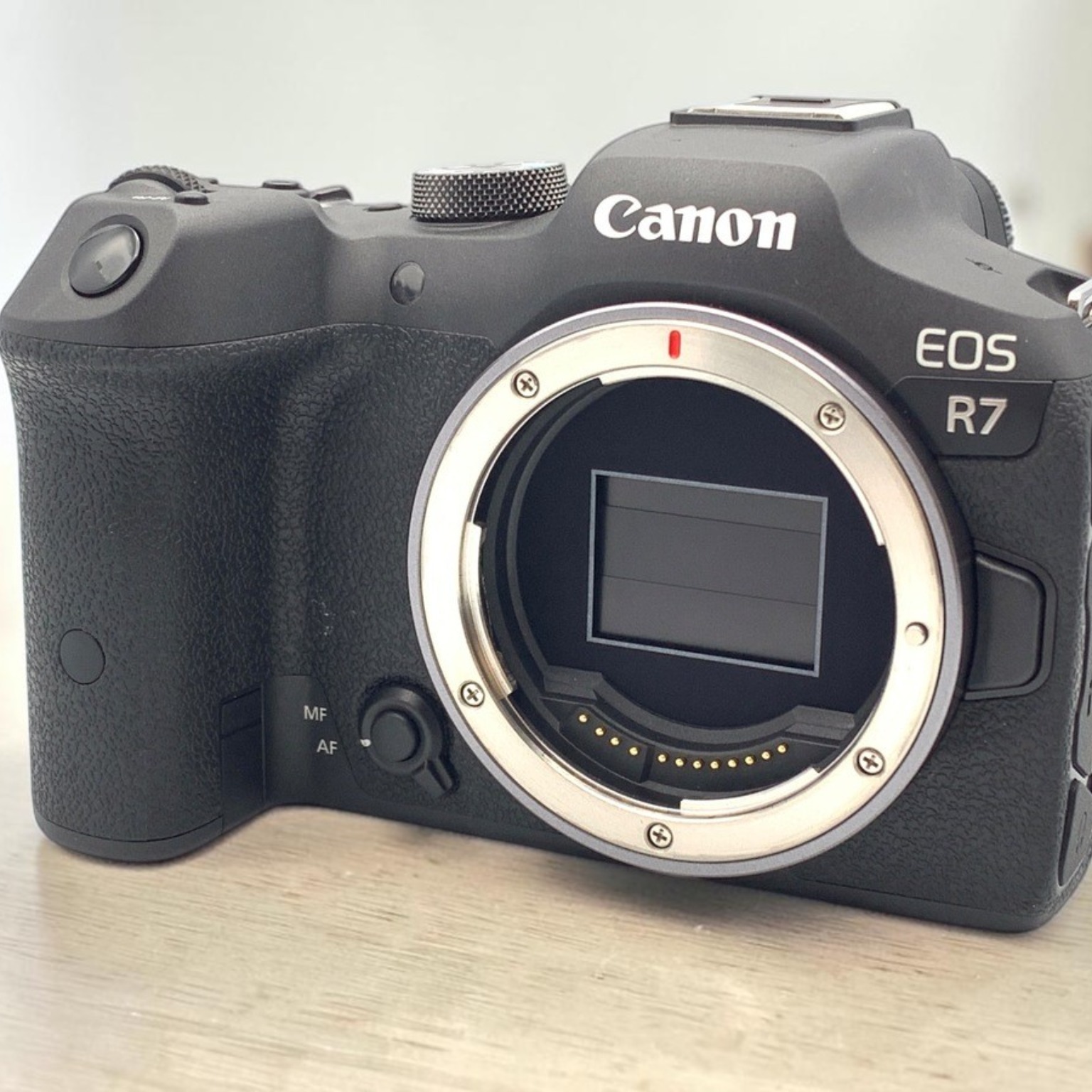 Canon EOS R7 ボディの新品/中古の在庫一覧 | みんなのカメラ