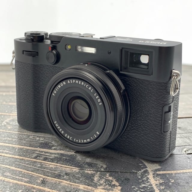 X100V "ブラック"